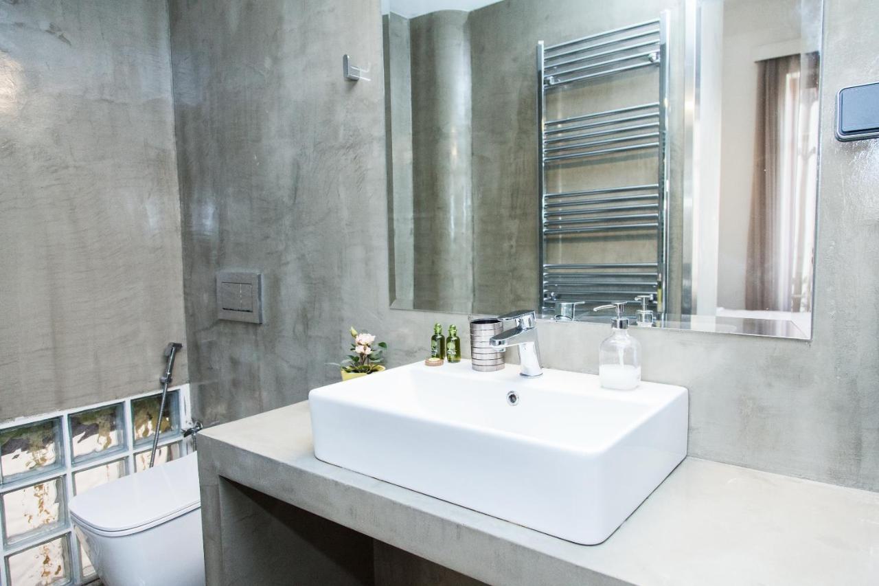 Beautiful Apt Near Monastiraki Sqr Apartment Athens Luaran gambar