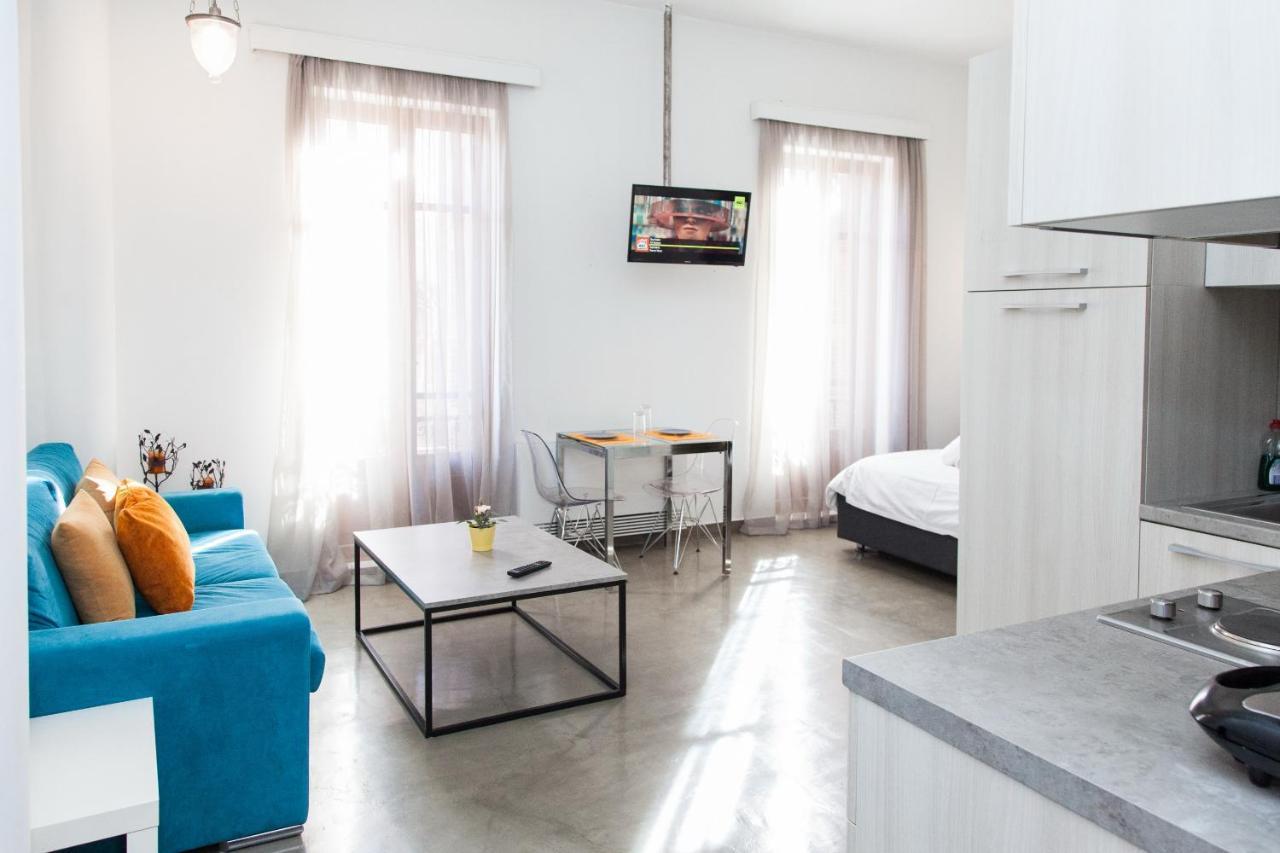 Beautiful Apt Near Monastiraki Sqr Apartment Athens Luaran gambar