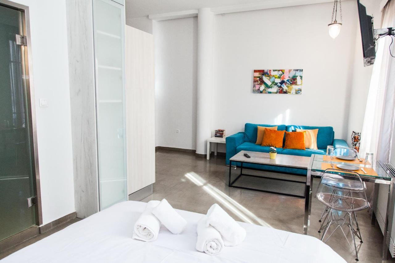 Beautiful Apt Near Monastiraki Sqr Apartment Athens Luaran gambar